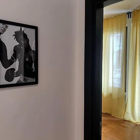 Apartment Warhol-bozzi 59 *